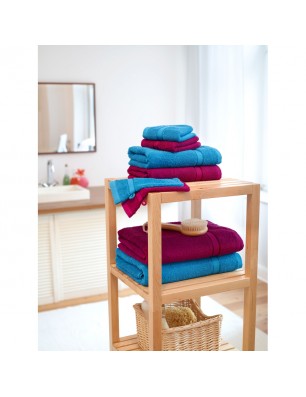 Bath towel in discreet design