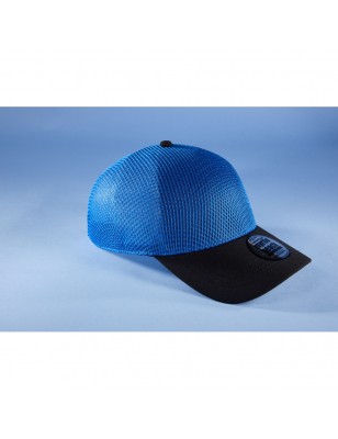 High-quality cap with seamless, pre-formed crown