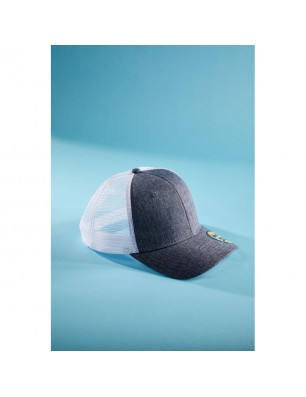 Stylish mesh cap in modern mélange look