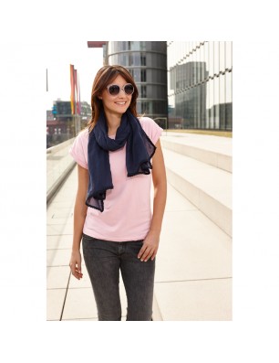 Fashionable scarf with decorative border along the edge