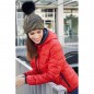 Knitted beanie in fashionable metallic look