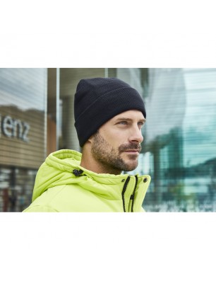 Warm knitted cap with interlining made of Thinsulate™