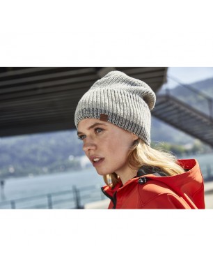 Melange knitted hat in fashionable rib-design