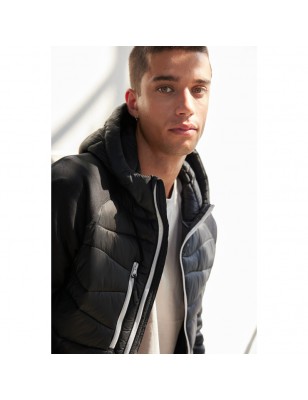 Sporty hooded jacket in attractive mixed materials