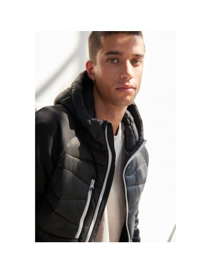 Sporty hooded jacket in attractive mixed materials