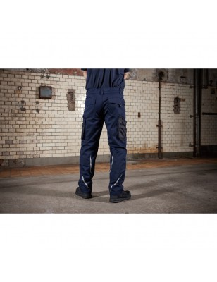 Specialized, lined work pants with functional details