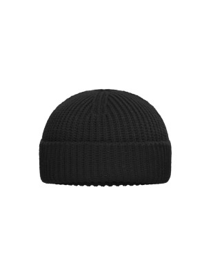 Trendy beanie with brim