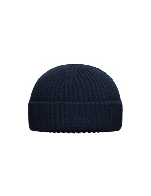 Trendy beanie with brim