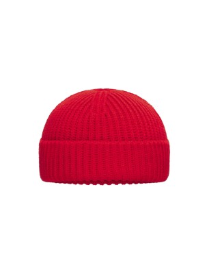 Trendy beanie with brim