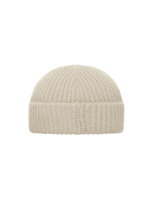 Trendy beanie with brim