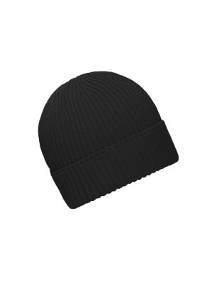 Coarse knit winter beanie with brim