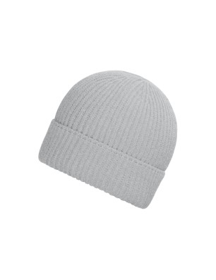 Coarse knit winter beanie with brim