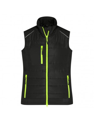 Softshell vest of attractive mixed materials